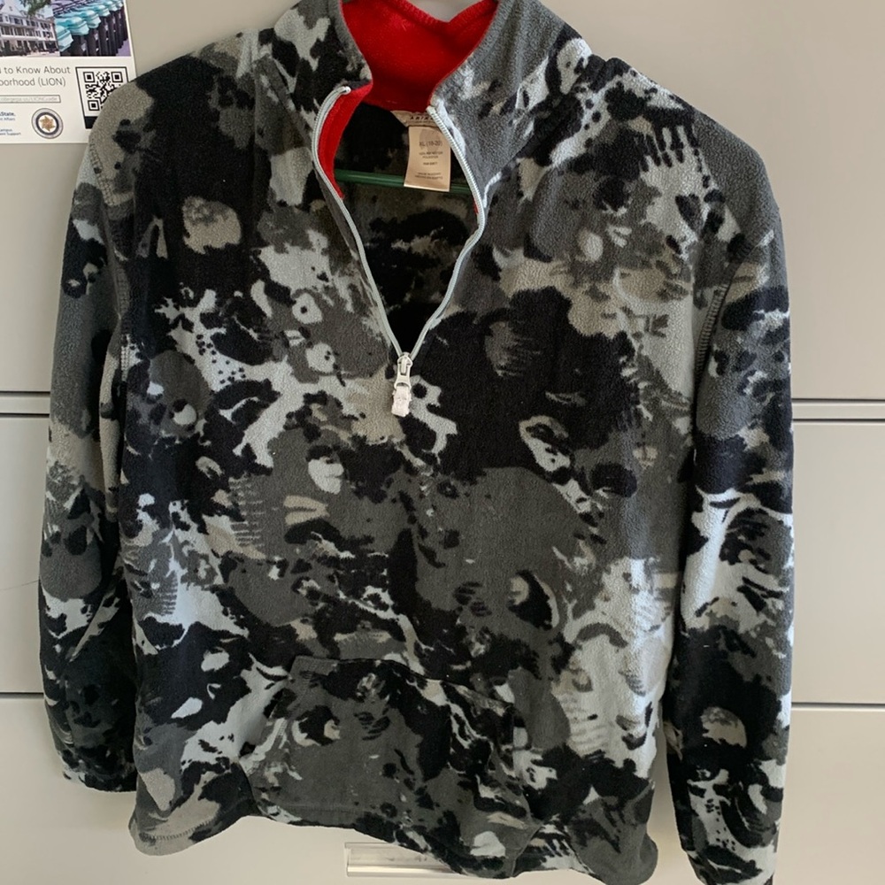 Kids Arizona pull over, size XL(18-20)